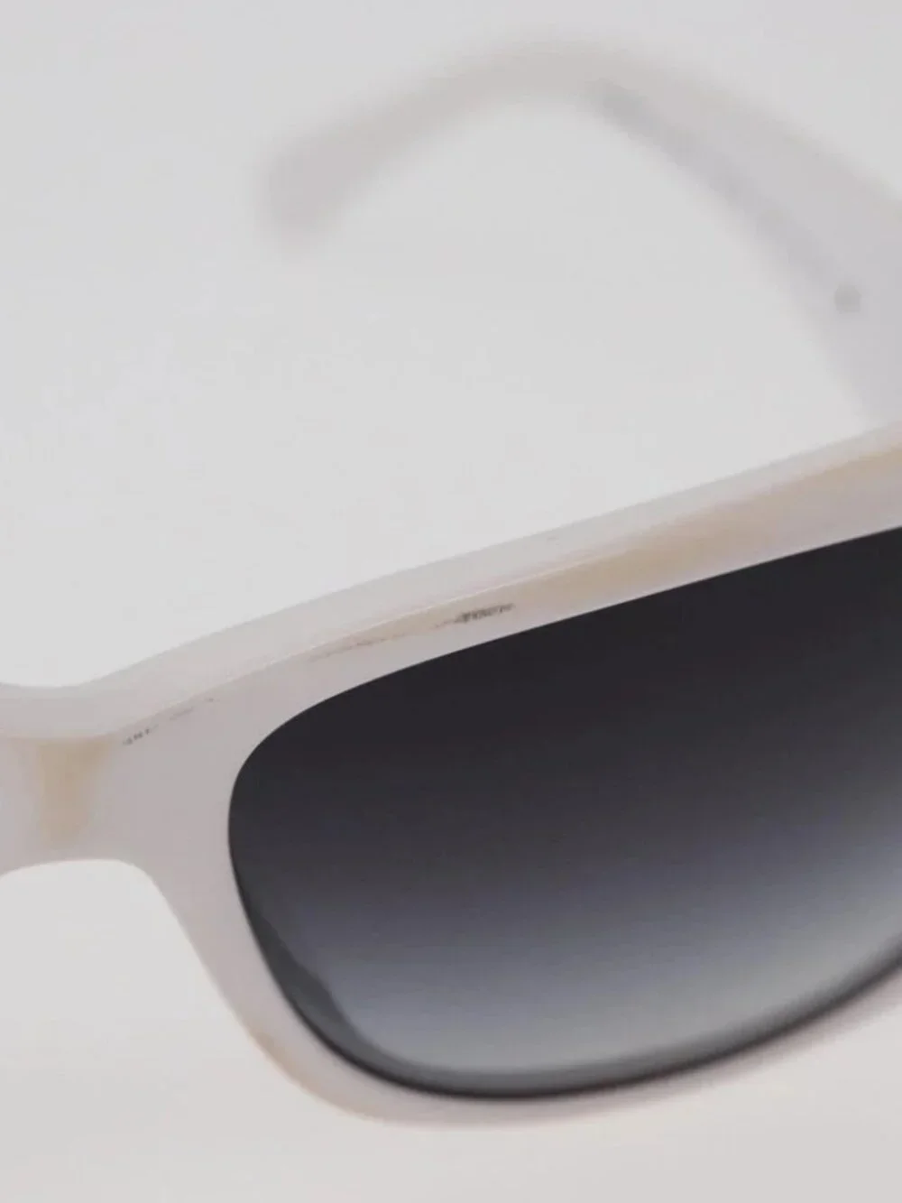 CHANEL Camelia Sunglasses Plastic White 5186-A CC Auth 176109A